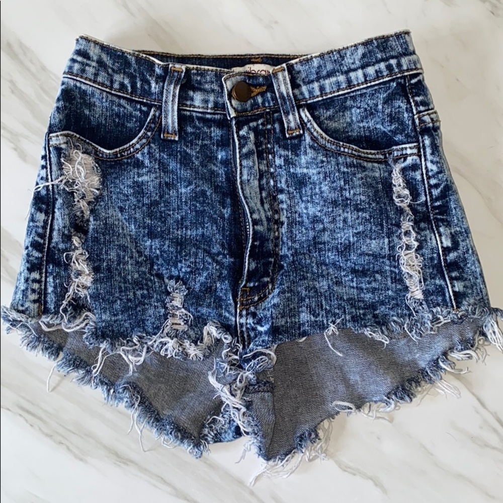 Vibrant✨Distressed High Rise Denim Shorts | Small